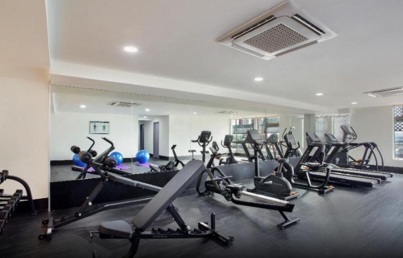 Days Hotel & Suites By Wyndham Kl - Chan Sow Lin Mrt Or Lrt Kuala Lumpur Exterior foto